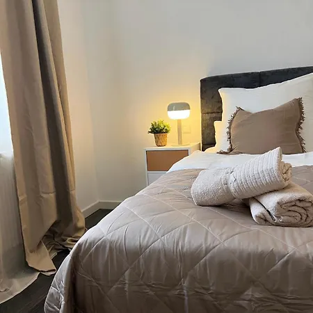 Zentrum - Hoelderlinplatz - 80qm - Eg Apartamento *