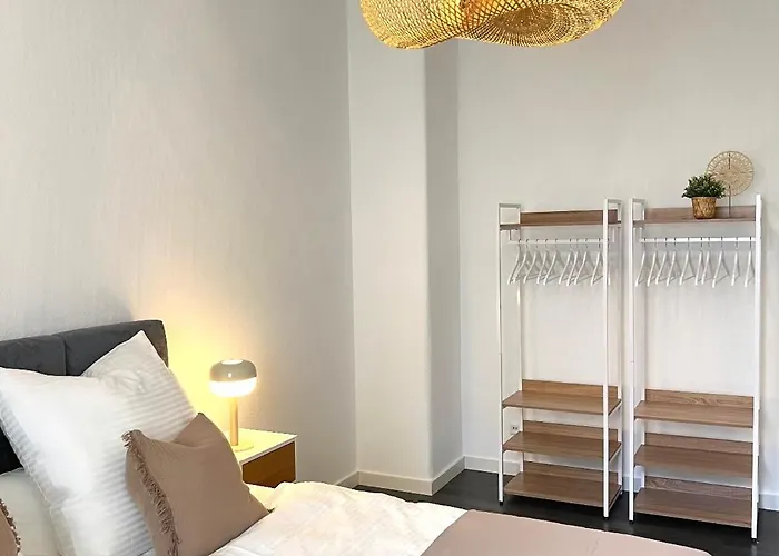 Appartement Zentrum - Hoelderlinplatz - 80qm - Eg Stuttgart