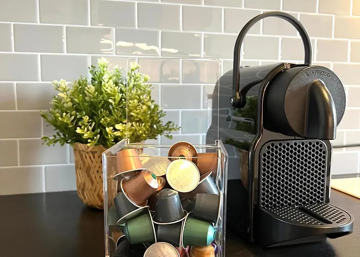 Zentrum - Hoelderlinplatz - 80qm - Eg Stuttgart