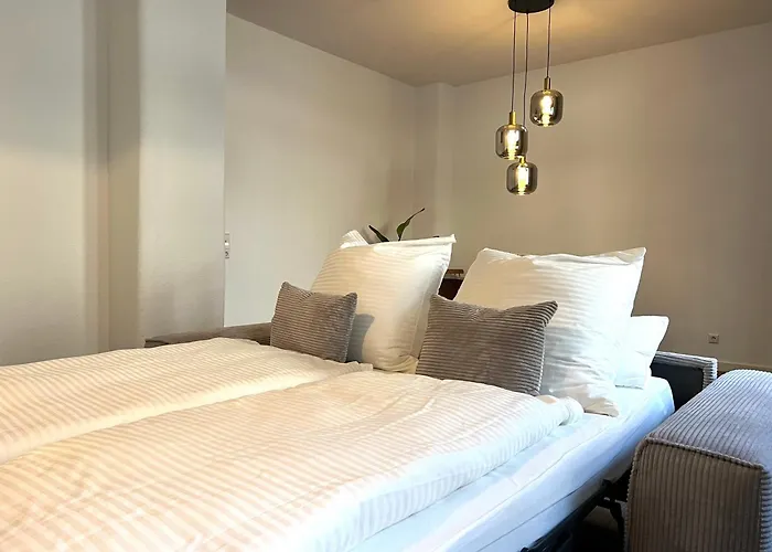 Appartement Zentrum - Hoelderlinplatz - 80qm - Eg *