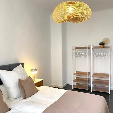 Apartamento Zentrum - Hoelderlinplatz - 80qm - Eg Stuttgart